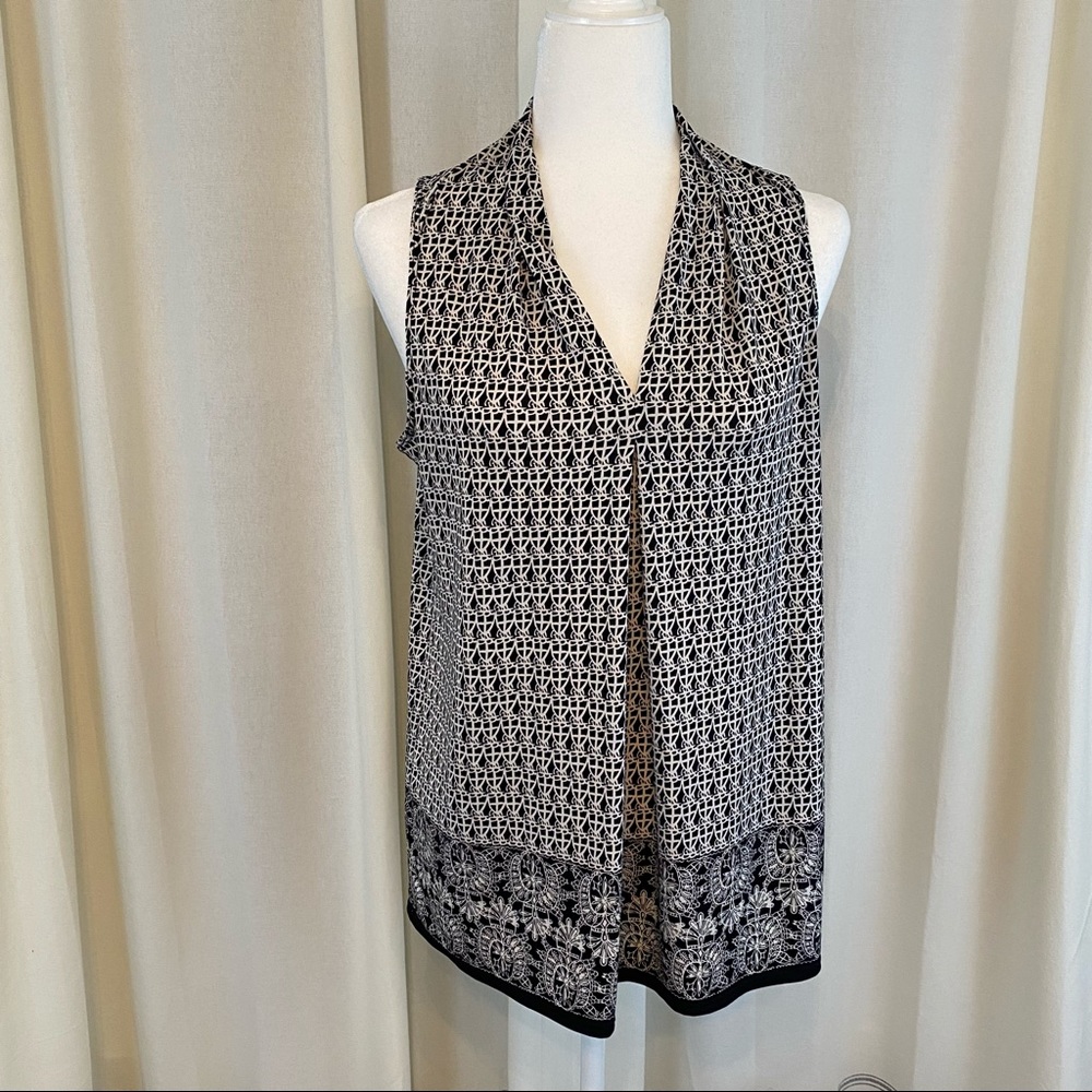Max Studio sleeveless blouse